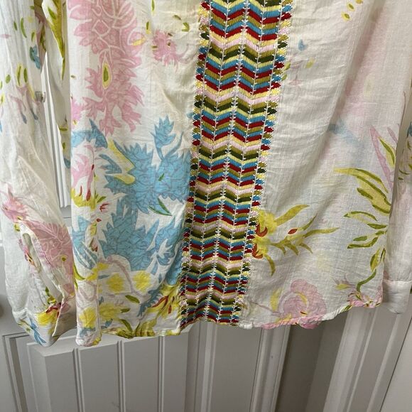 Magazine Floral Sheer Boho Embroidered V Neck Blouse Top Size L Roll Tab Sleeve - Picture 3 of 11